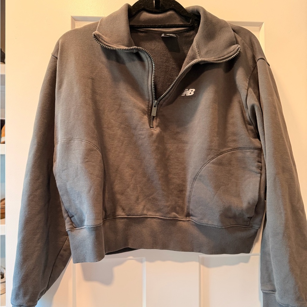 New Balance Cropped Quarter Zip Sweatshirt Small | Gray Athletic Pullover